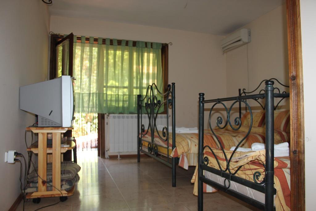Guest House Chinarite Sandanski Quarto foto