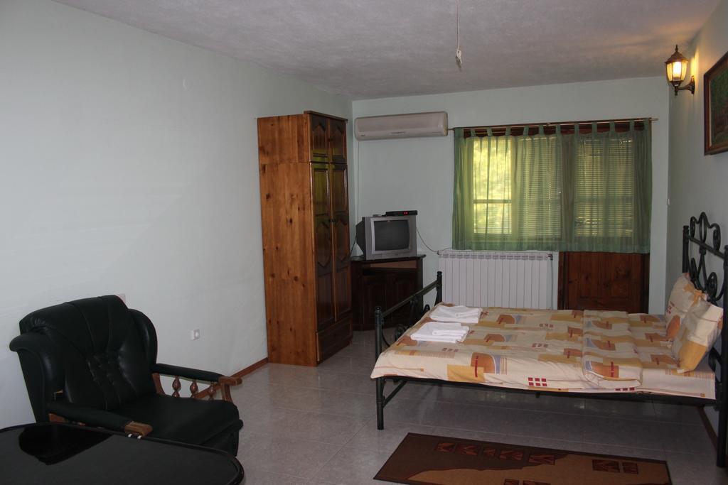 Guest House Chinarite Sandanski Quarto foto